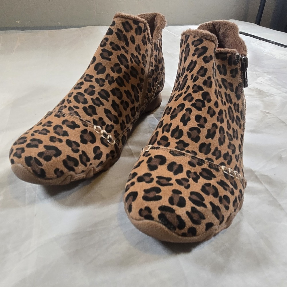 Skechers Leopard Print Faux Fur Lined Ankle Booties Side Zip Women's 8.5 - Picture 3 of 9